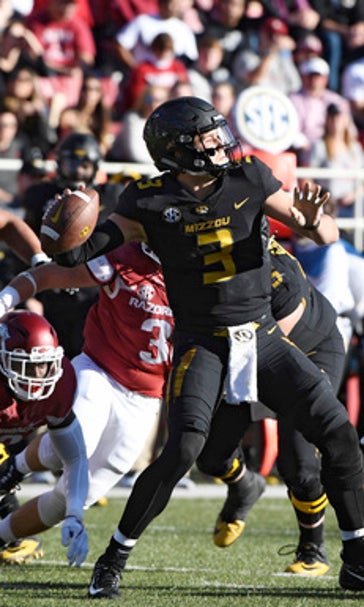 Lock, Witter help Missouri earn late win over Arkansas (Nov 24, 2017)